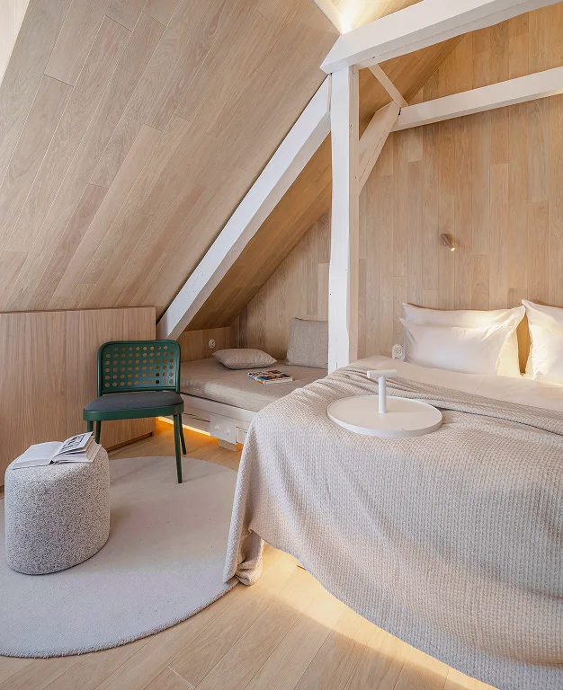 Room detail image cs